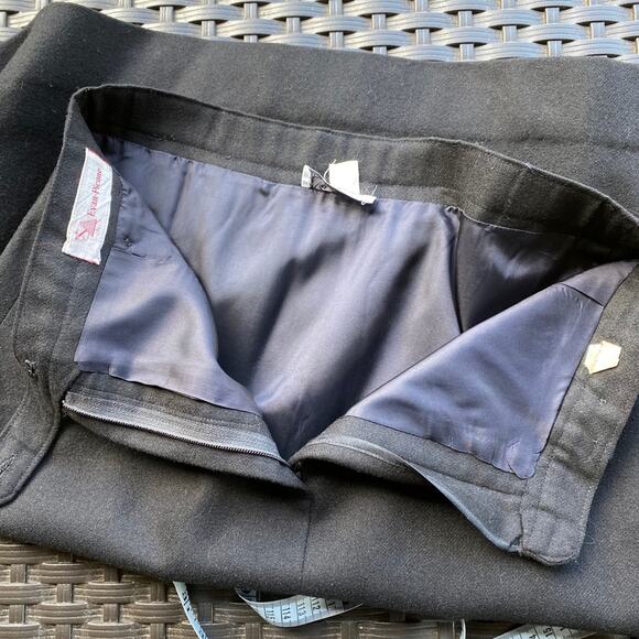 Evan Picone TRUE VINTAGE, US MADE Black Wool Blend A-Line Skirt - Picture 10 of 11